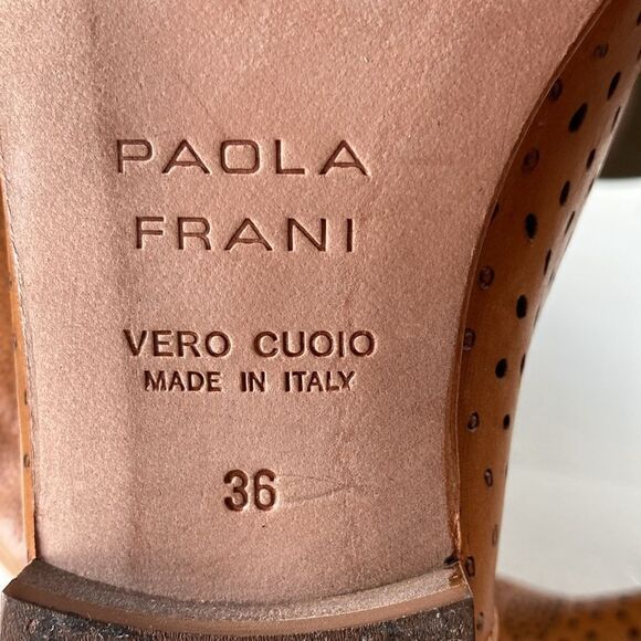 PAOLA FRANI Perforated Tall Leather Boots Made in Italy Size 6 EUC - Picture 10 of 16